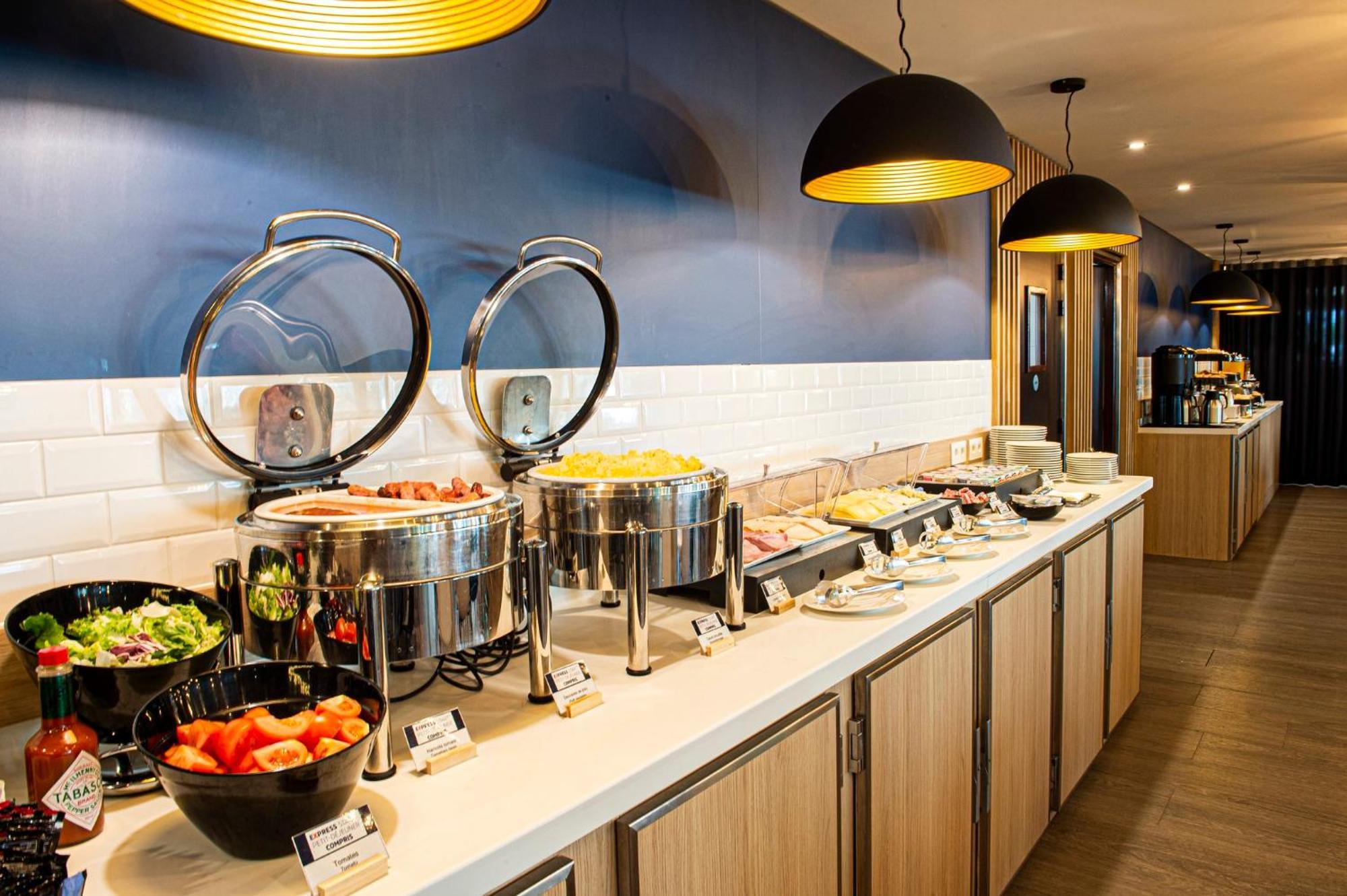 Holiday Inn Express Paris-Canal De La Villette By Ihg Luaran gambar